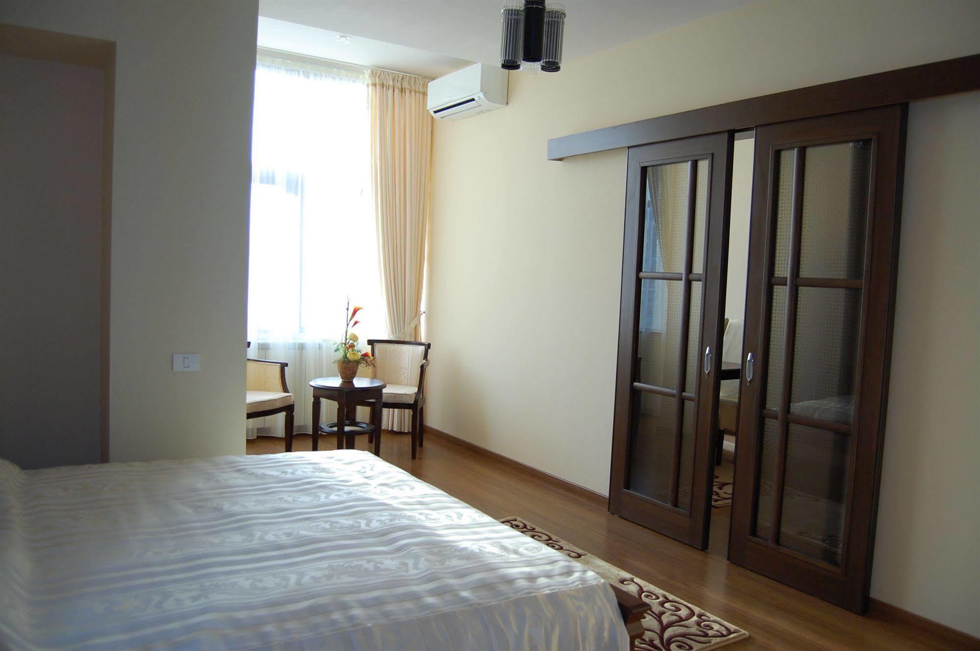 Acapulco Hotel